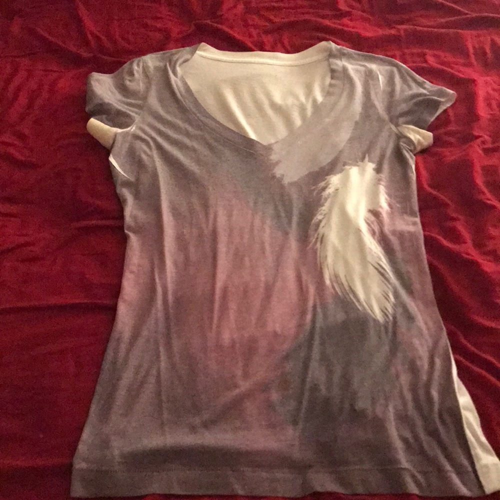 American Eagle tshirt